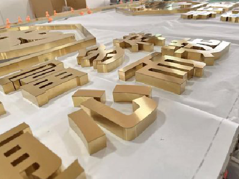  孟州拉丝不锈钢字的特点。